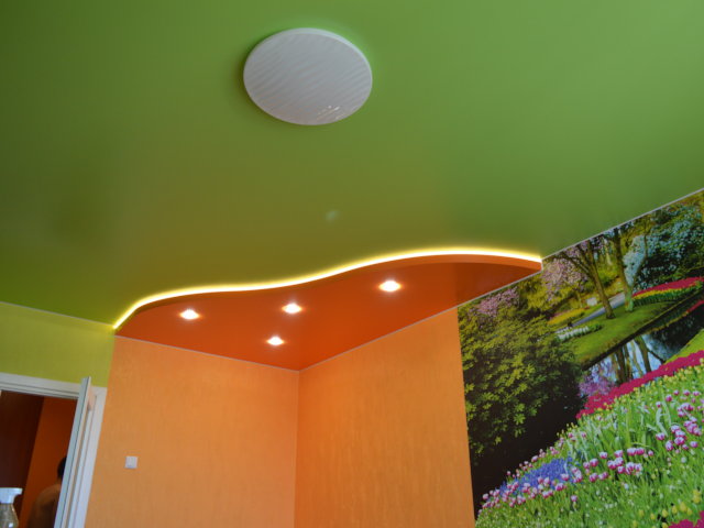 Многоуровневый натяжной потолок 1