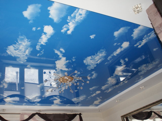 Натяжной потолок с фотопечатью 2